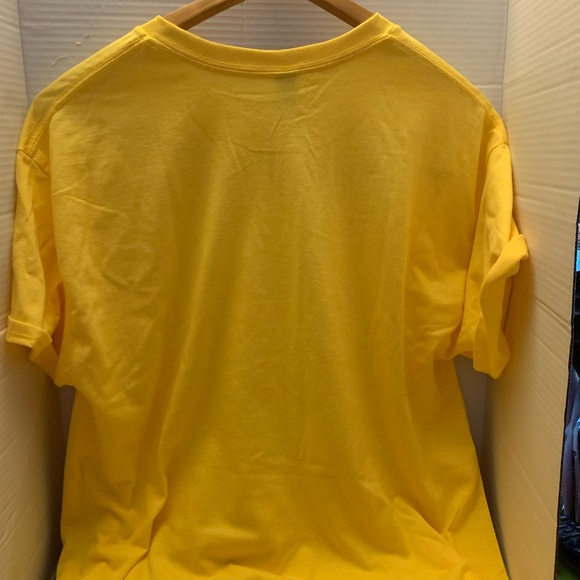 Everyone loves a tee shirt Summer Vibes - Picture 3 of 3